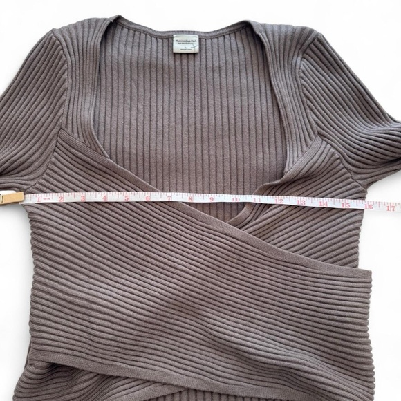 Abercrombie & Fitch Brown Ribbed Crop Top - Picture 9 of 11